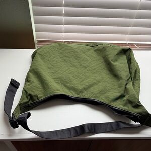 BAGGU large Forest Green crescent Crossbody Bag
